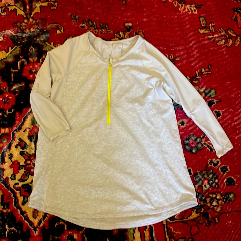 Lululemon 3/4 zip pullover Womens size Medium